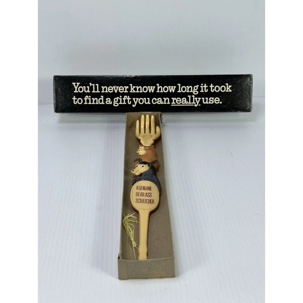 FUNNY 1980‎ VINTAGE SPENCER GIFTS A GENUINE BEAR ASS BACK SCRATCHER IN BOX